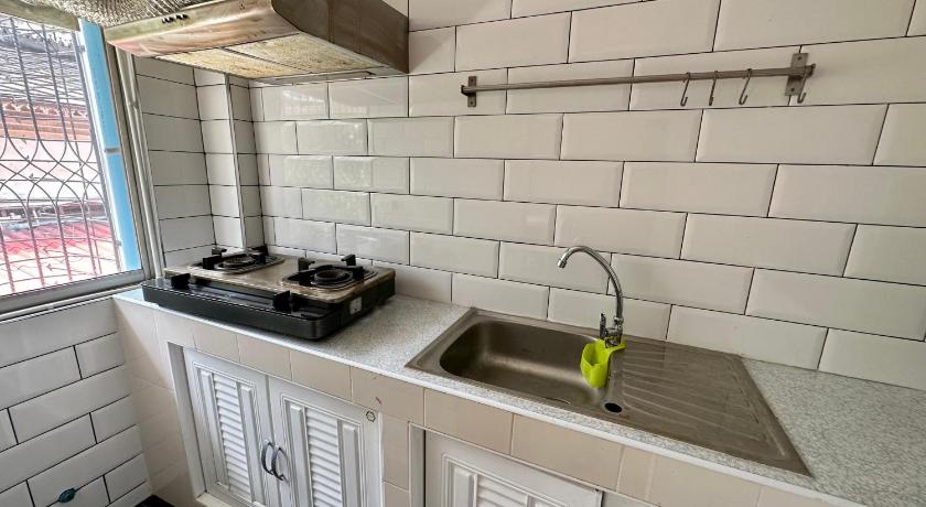 バンコク the cute silom hostel 3つ星 ホテル レストラン