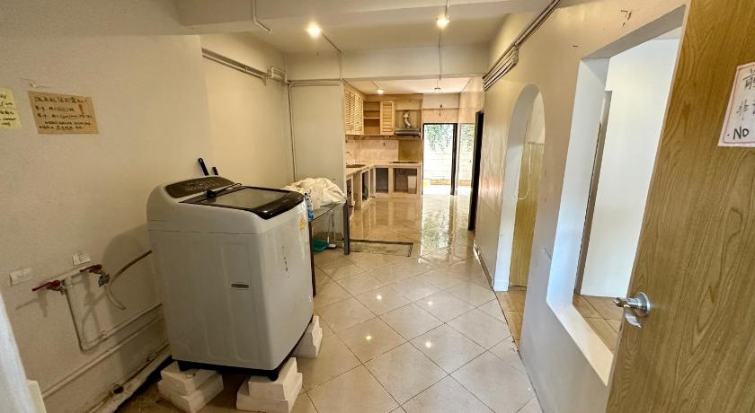 バンコク the cute silom hostel 3つ星 ホテル 外観