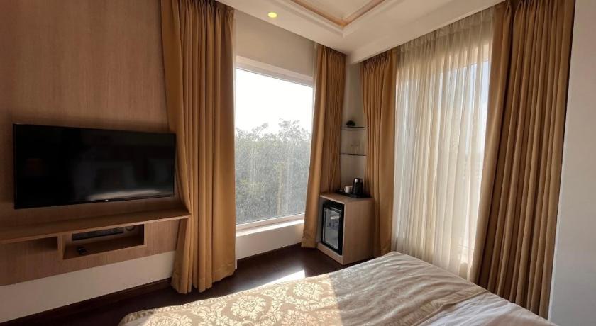 The Woodbury near Cyberhub - image 13