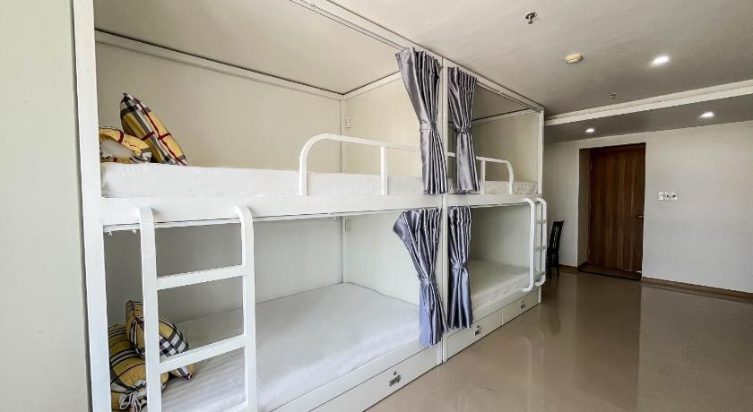 Image of Entire 8-Bed Private Dormitory - Mixed 7
