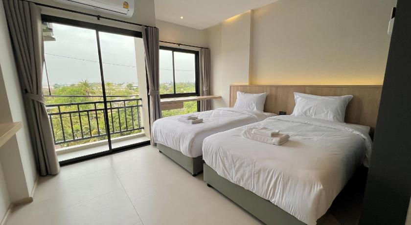 Ratchaburi The Way hotel Ban Pong 3-Star Hotel lobby