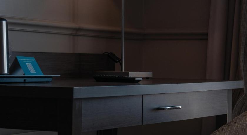 Image of Double or Twin Room with Sea View 5