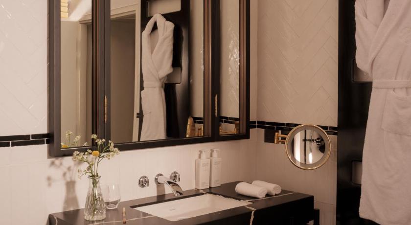 Image of Prestige Room 2