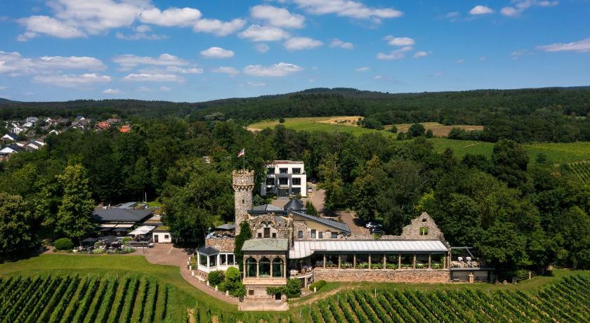 Hotel Burg Schwarzenstein