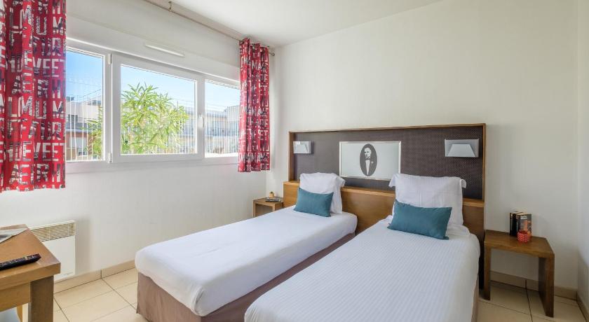 Image of Two-Bedroom Apartment (6 Adults) 2