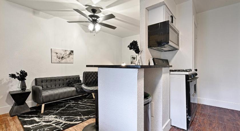 CityPlace bnb - image 3