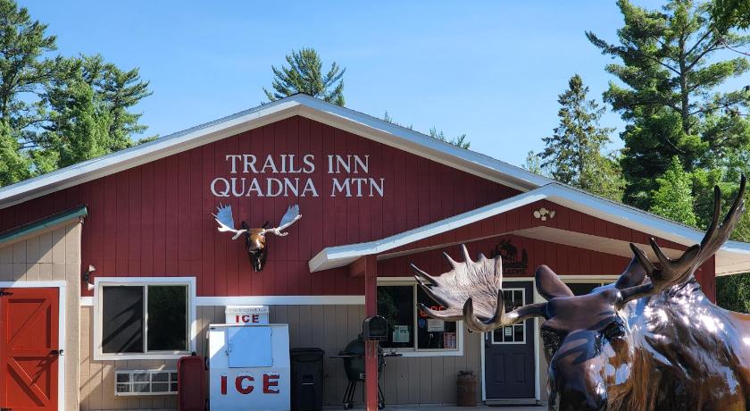 Trails INN Quadna Mountain Motel & RV Park