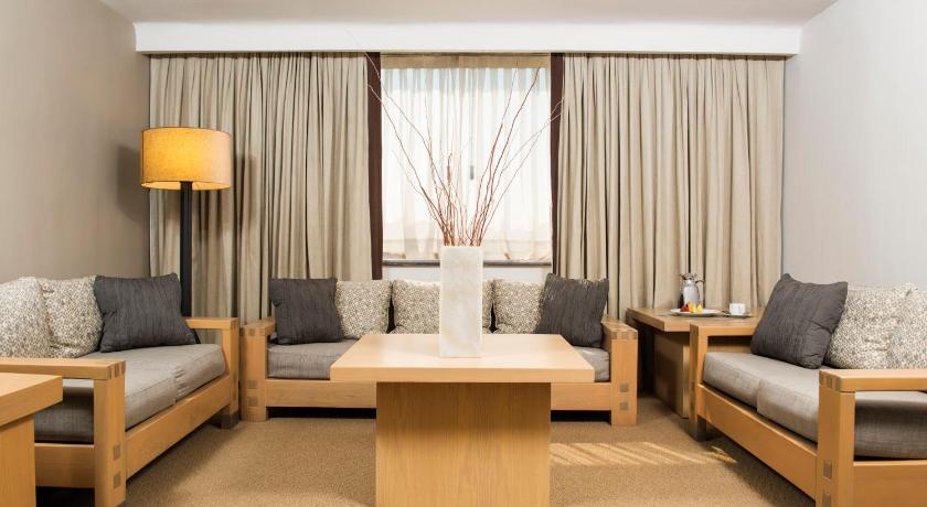 Image of Master Suite 8