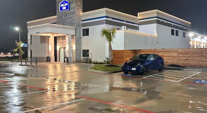 Houston Palace Inn Blue Jones Road & FM1960 Accommodation pool
