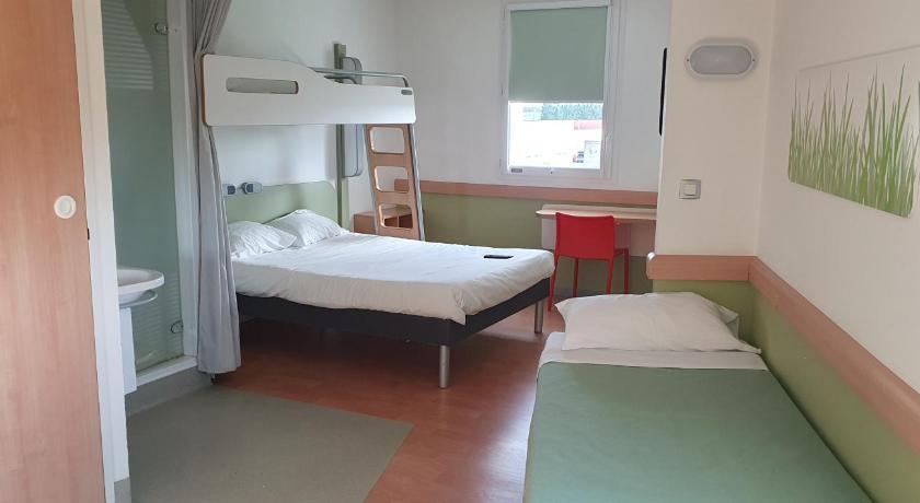Image of Accessible Room With A Double Bed 9