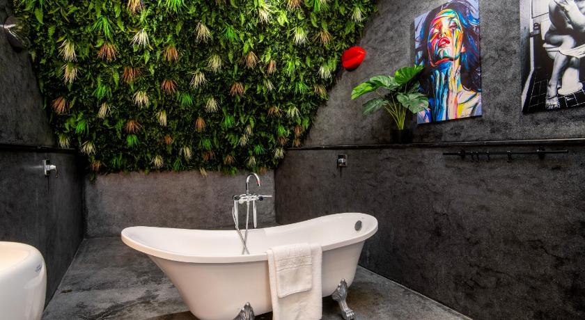 ART Pool Villa Pattaya – Jomtien, DC