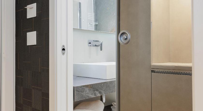 Image of Double or Twin Room 16