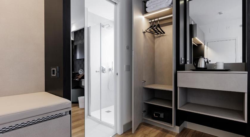 Image of Double or Twin Room 9