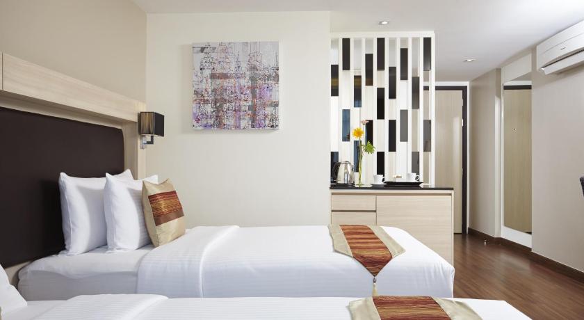 รูปของดีลักซ์ เตียงแฝด ปลอดบุหรี่ (Deluxe Twin Room Non-Smoking) 1