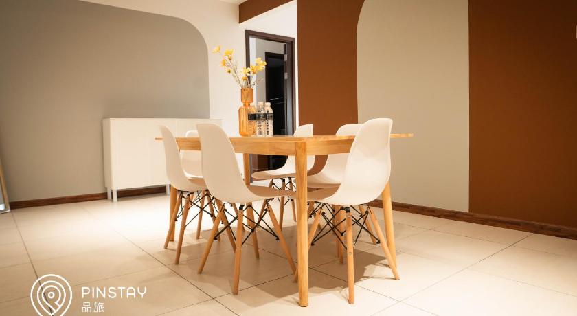 Image of Japanese Family Room 7