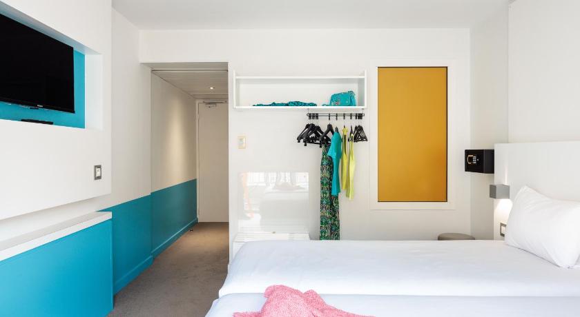 Image of Superior Double Room with Balcony 11