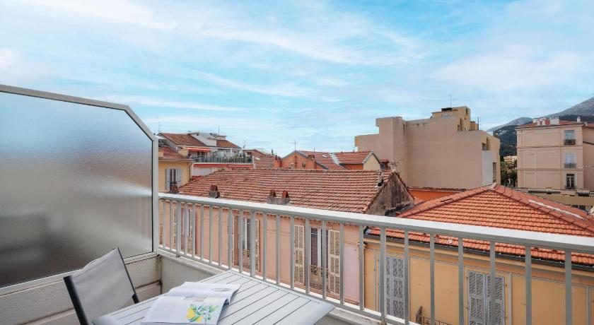 Image of Superior Double Room with Balcony 16