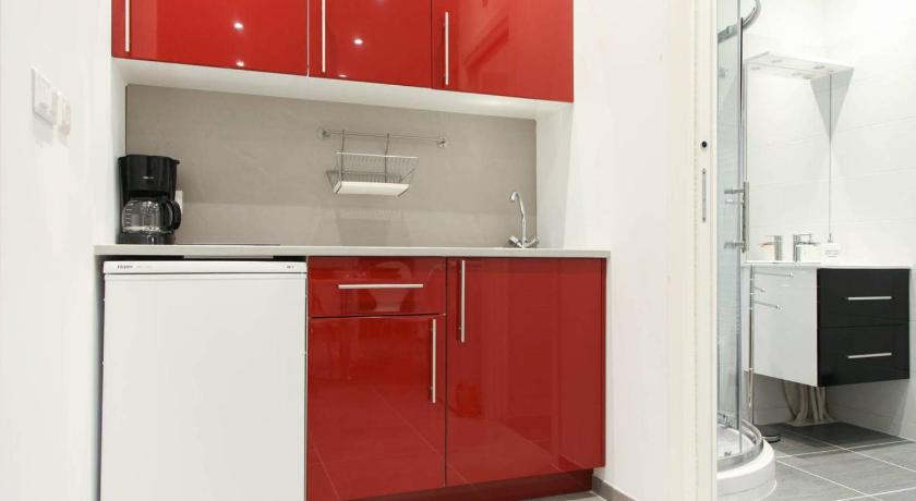 Nice Ing Gallo New Modern Loft Old Town Massena 2022 Updated S Deals Nice Ing Gallo New Modern Loft, Massena Kitchen Cabinets