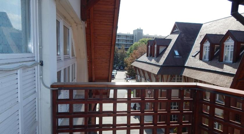 Kalvin Vendegszobak photo