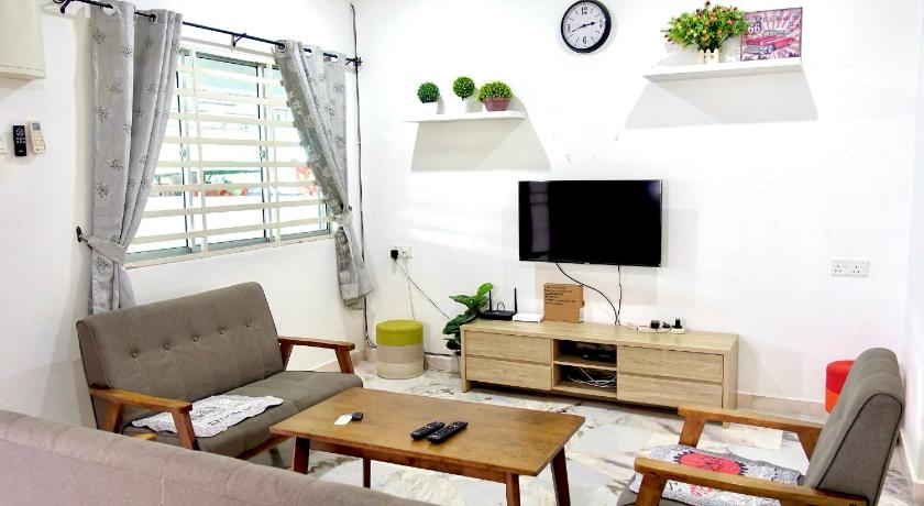 Ipoh Ipoh Cozy Four-Bedroom Homestay for 10-13pax 3-Star Guesthouse suite