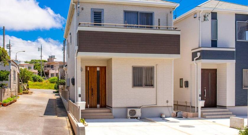 오키나와 본섬 沖縄を北から南まで楽しみたい方にピッタリ！近場にはエメラルドグリーンに輝くビーチもあります 4성급 숙소 외관
