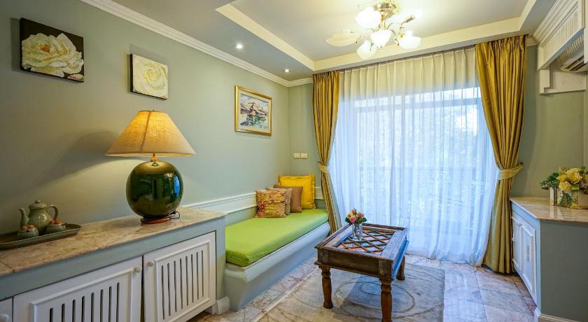 Image of 1 Bedroom Suite 8