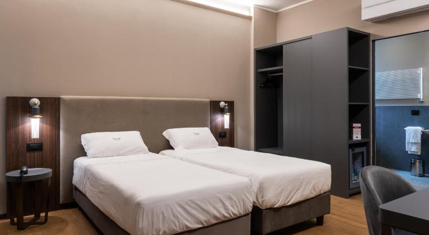 Image of Triple Room 0