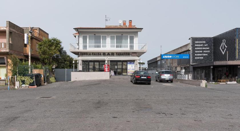 ローマ Travelershome Ciampino Airport GuestHouse 600m to Airport ottimo per chi viaggia in auto 3つ星 ホテル 眺望