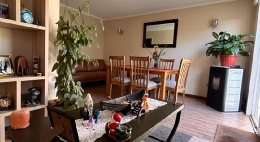 Hostal Damatierra Guesthouse