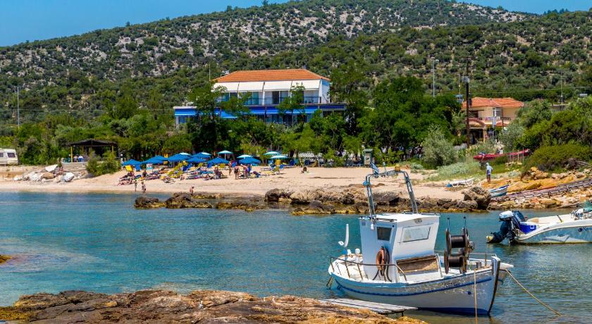 Astris Beach photo
