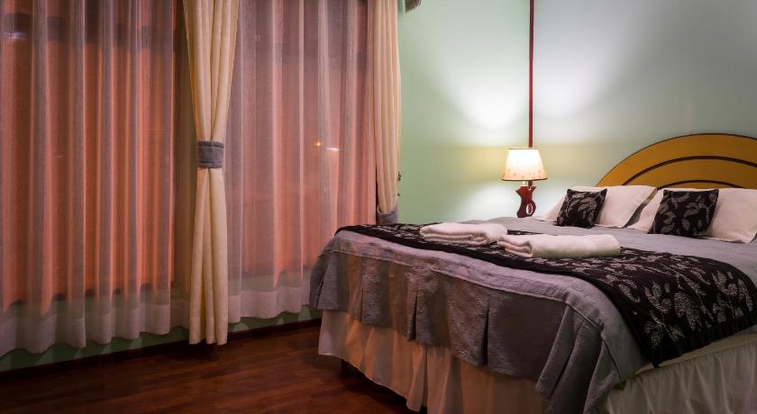 Hostal Alcazar Puerto Natales photo