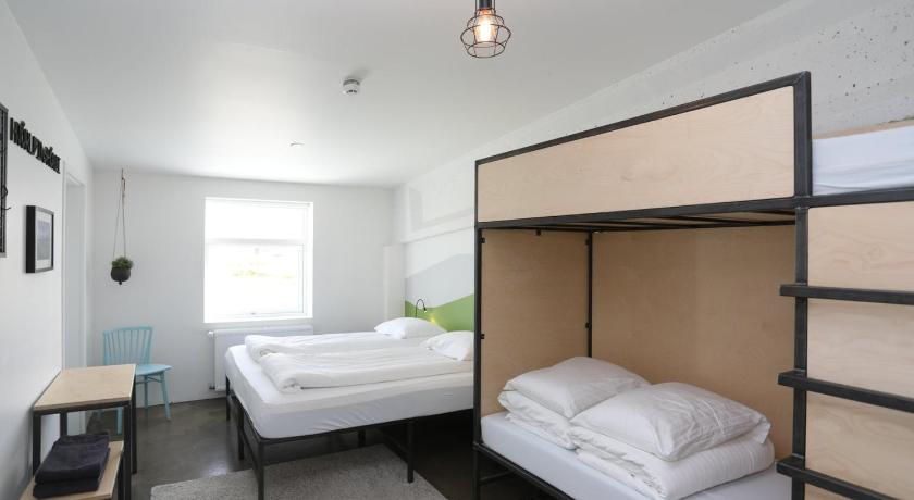 Image of Family Room with Private Bathroom 0