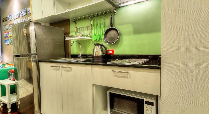 Image of Modern One-Bedroom Apartment 1