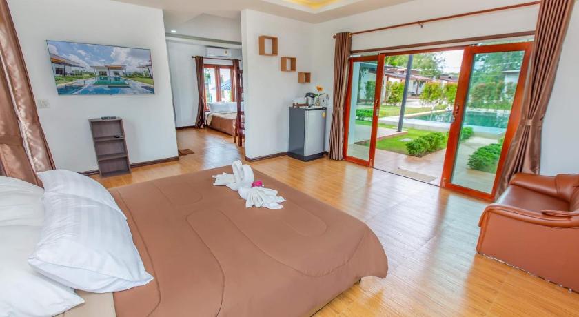 帕塔隆 Ozone Resort & Pool Villa 3星级 酒店 套房