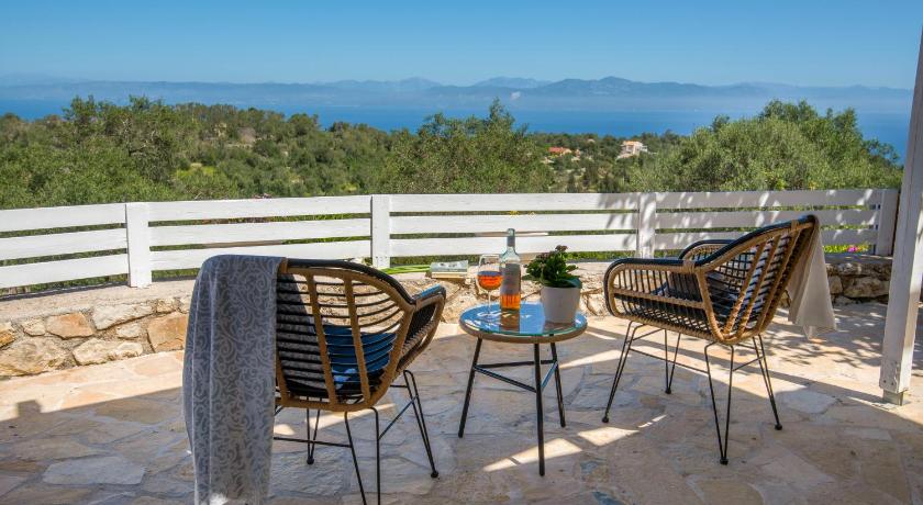 Paxos Couple House by Konnect