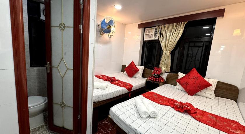 Image of Triple Room 1