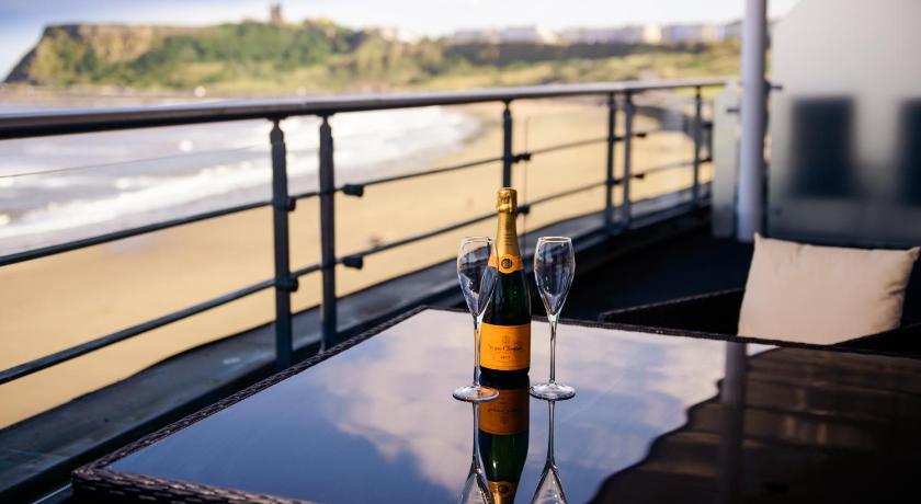 Image of Two-Bedroom Penthouse Apartment with Sea View 16