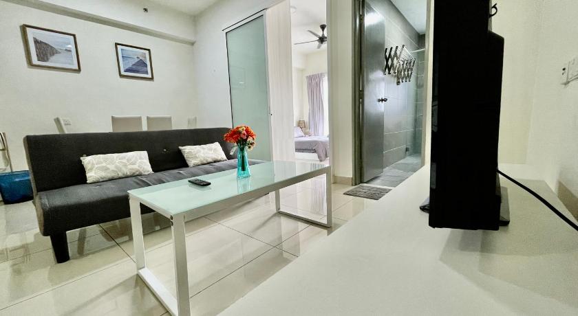 Hyve Comfortable Home - image 9