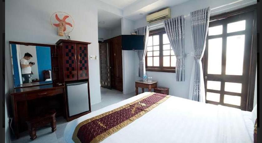 Image of Deluxe Double Room with Balcony 1