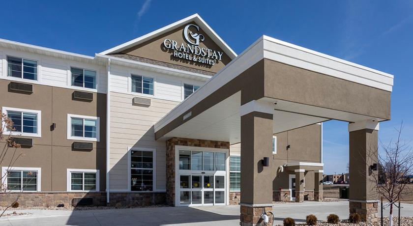 Algona GrandStay Hotel & Suites Algona 2-Star Accommodation lobby