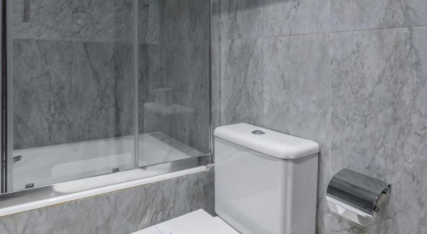 Családi szoba (2 felnőtt + 2 gyermek részére) (Family Room (2 Adults + 2 Children)) fotója 16
