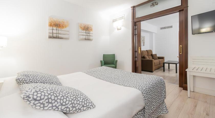 Családi szoba (2 felnőtt + 2 gyermek részére) (Family Room (2 Adults + 2 Children)) fotója 7