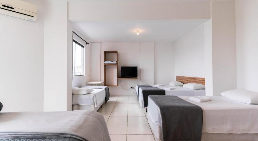 Image of Superior Family Room 3