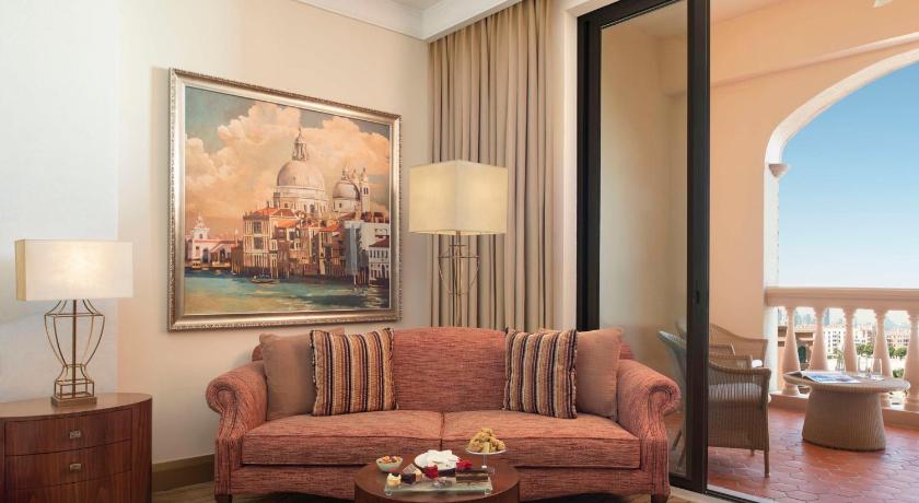 รูปของดีลักซ์ เพิร์ล วิว (Deluxe Pearl View Room) 9