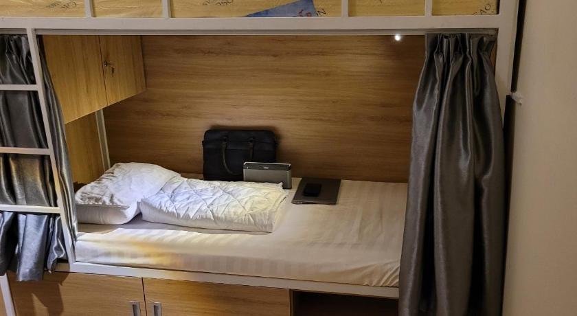 Redhome Dorm - image 13