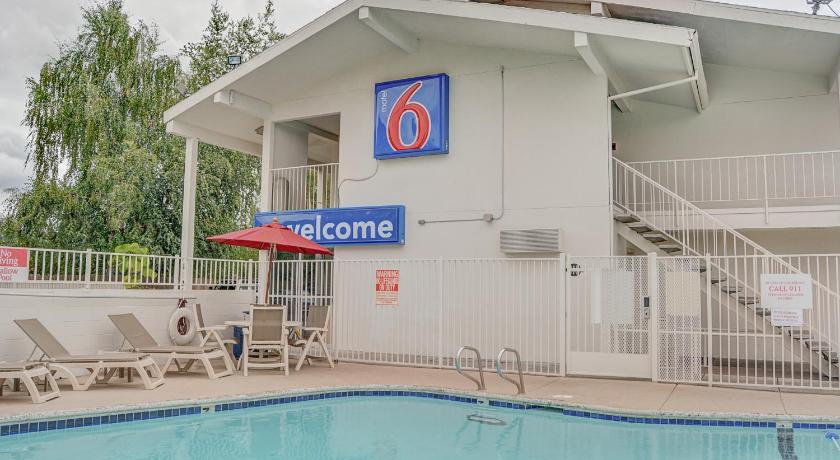 Motel 6-Portland, OR - Central