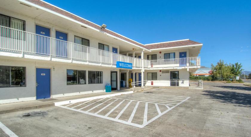 Motel 6-Redding, CA - North