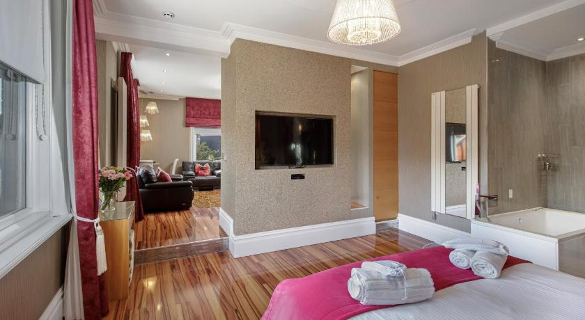 Image of Superior Luxury Spa - The Lockwood Suite 4