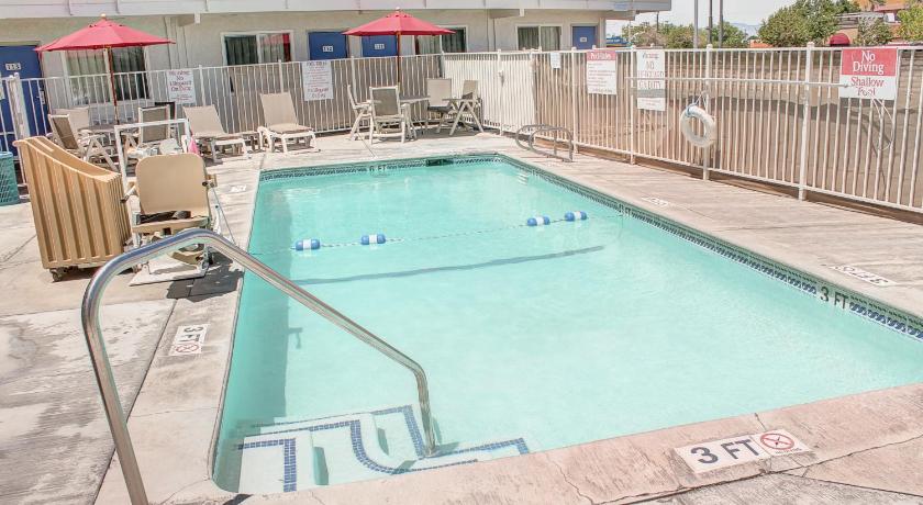 Motel 6-Lancaster, CA