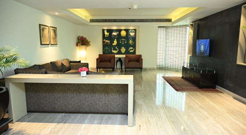 Image of Luxury Suite 8